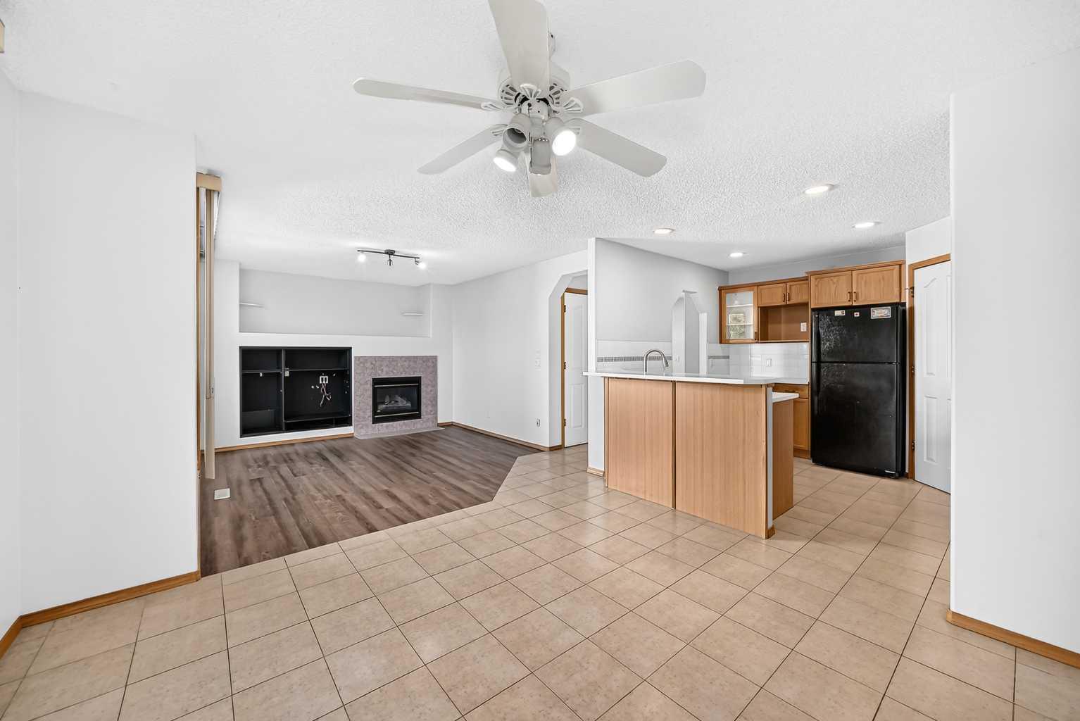244 Los Alamos Place NE