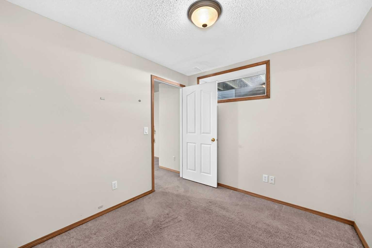 244 Los Alamos Place NE
