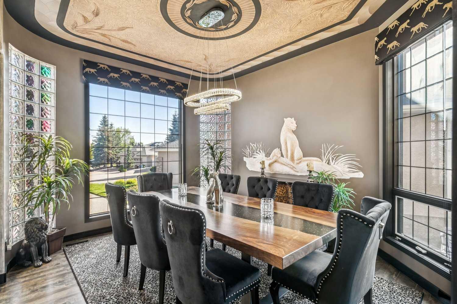 9 Evergreen Cove SW