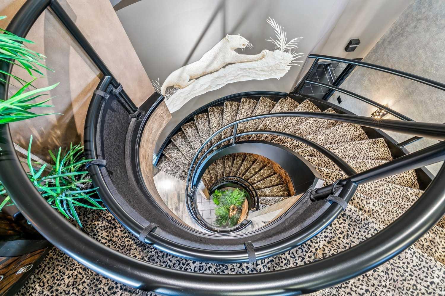 9 Evergreen Cove SW