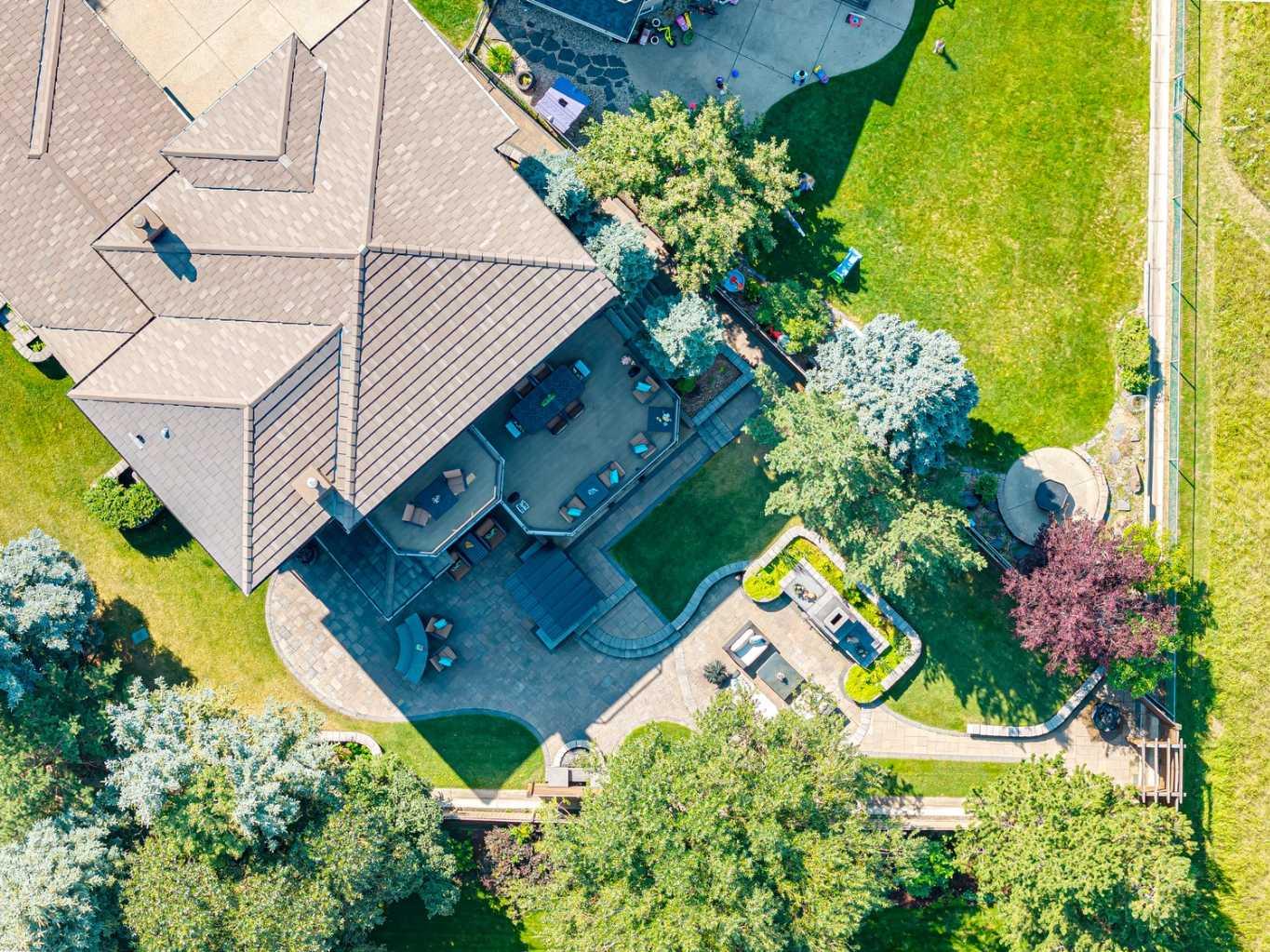 9 Evergreen Cove SW