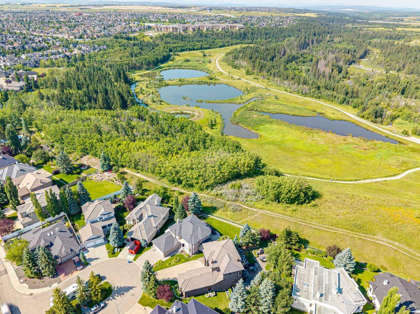 9 Evergreen Cove SW
