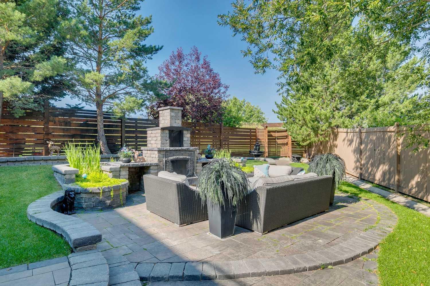 9 Evergreen Cove SW