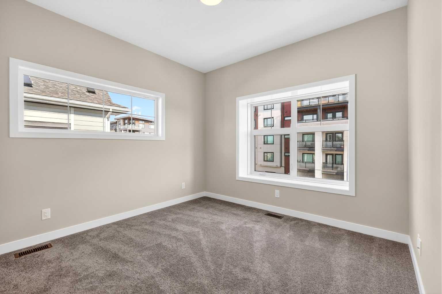 133 Mahogany Gardens SE