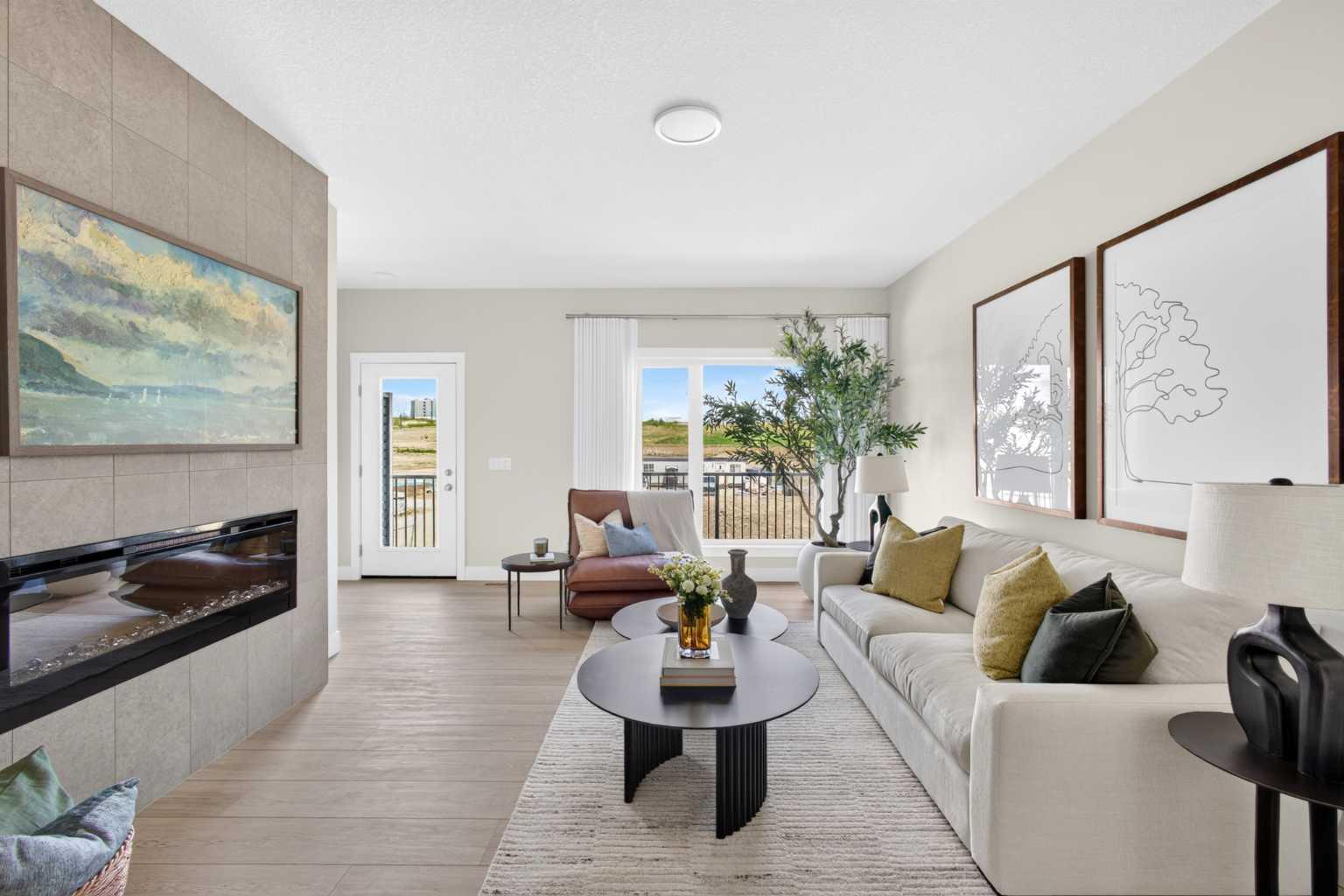 712 Sovereign Common SW