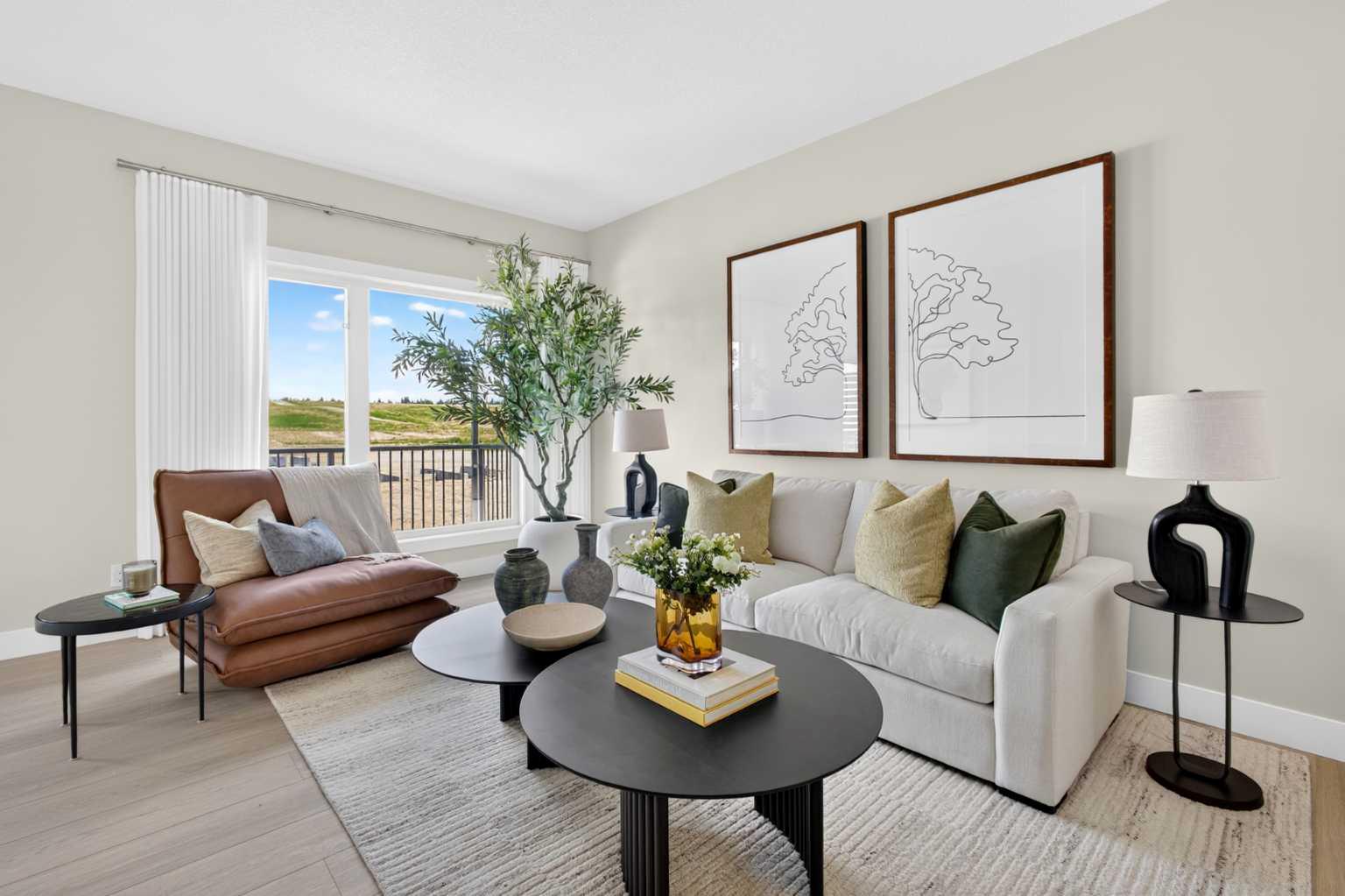 712 Sovereign Common SW