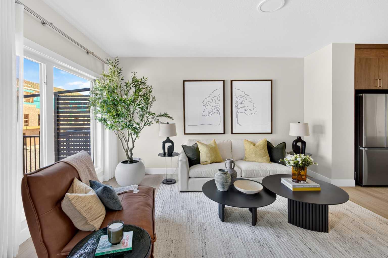 712 Sovereign Common SW