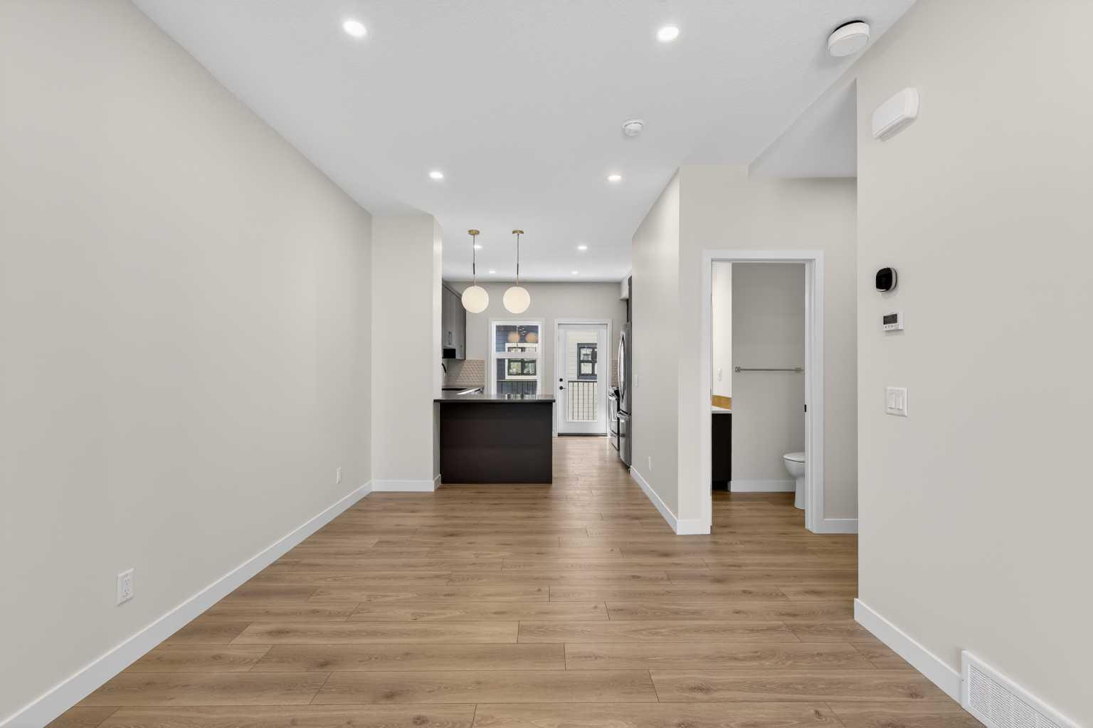 155 Mahogany Gardens SE