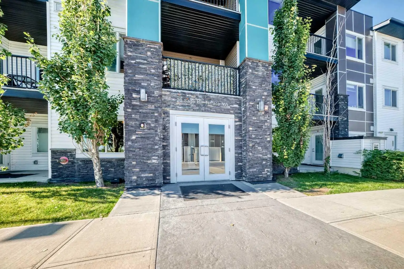 203, 20 Sage Hill Terrace NW