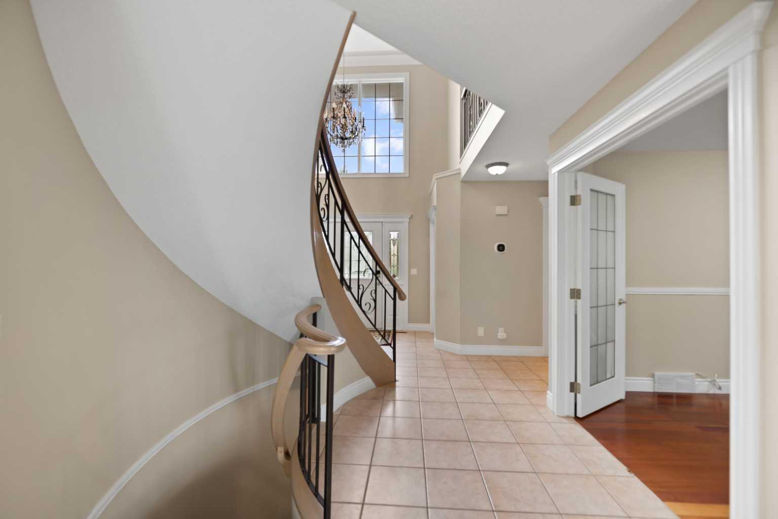 199 Hamptons Terrace NW