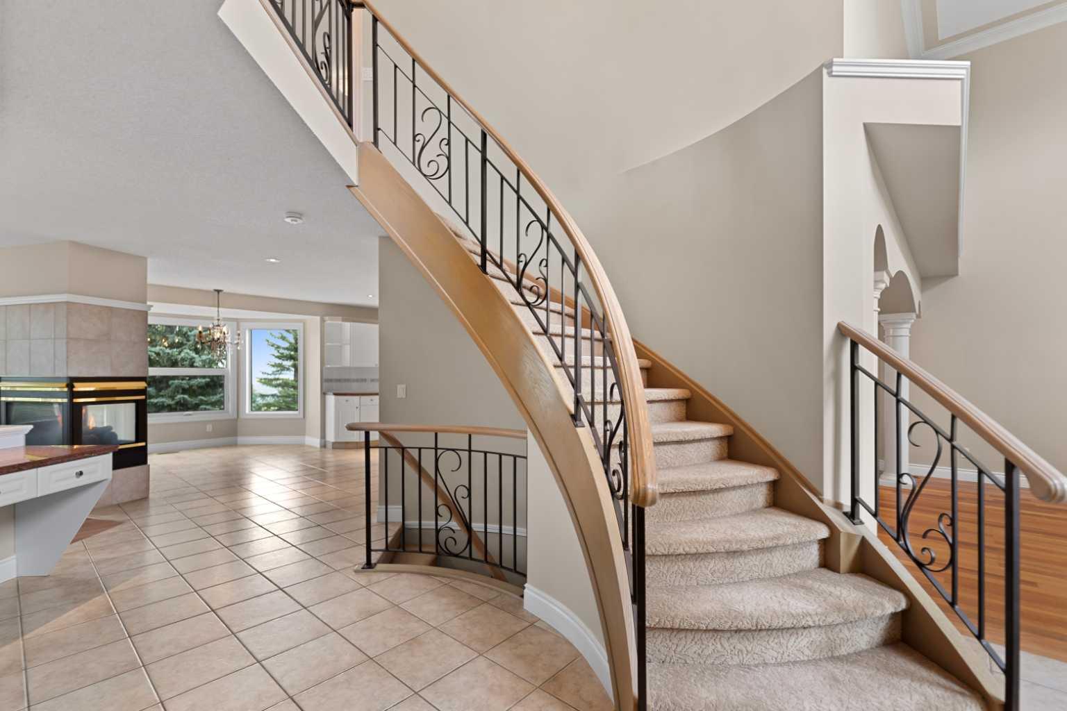 199 Hamptons Terrace NW