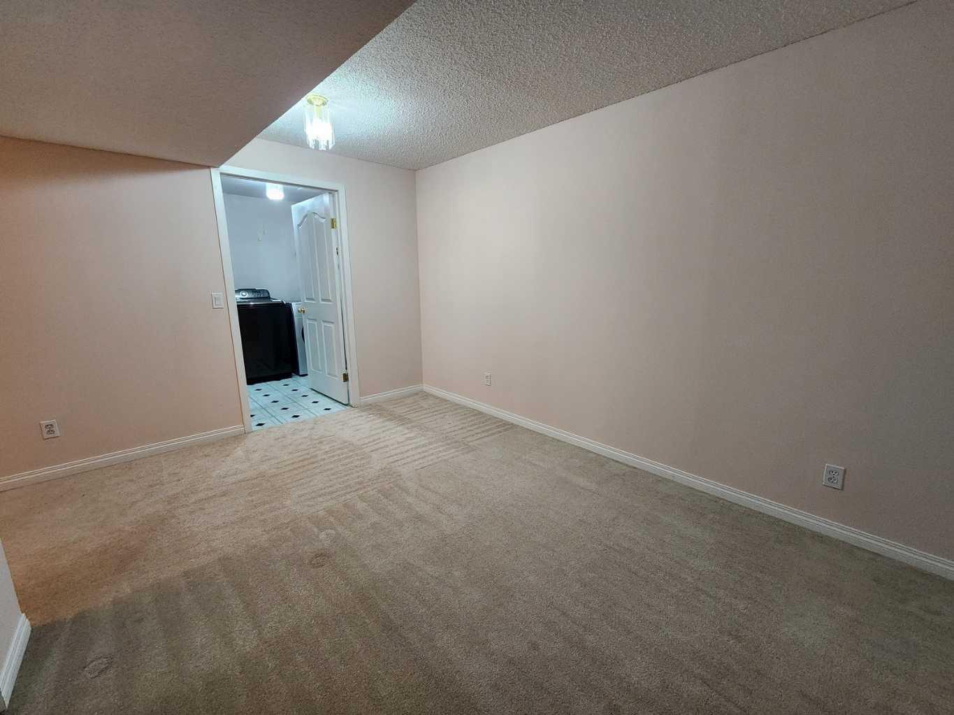 717 Harvest Hills Drive NE