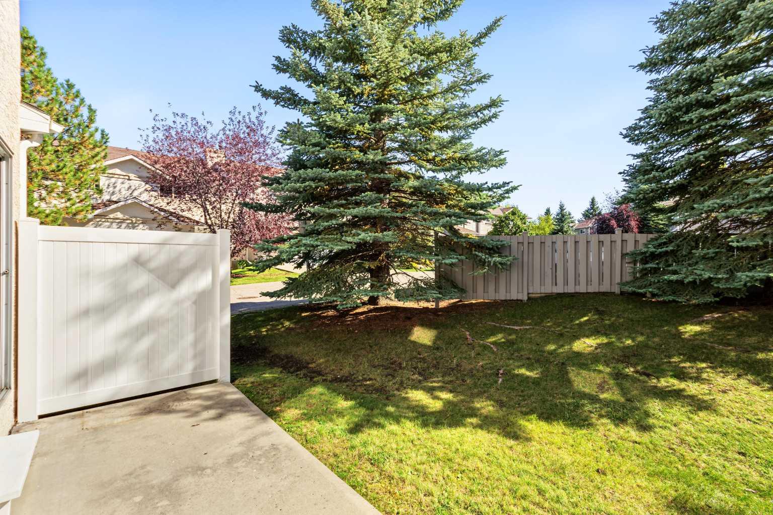 43 Shawinigan Lane SW