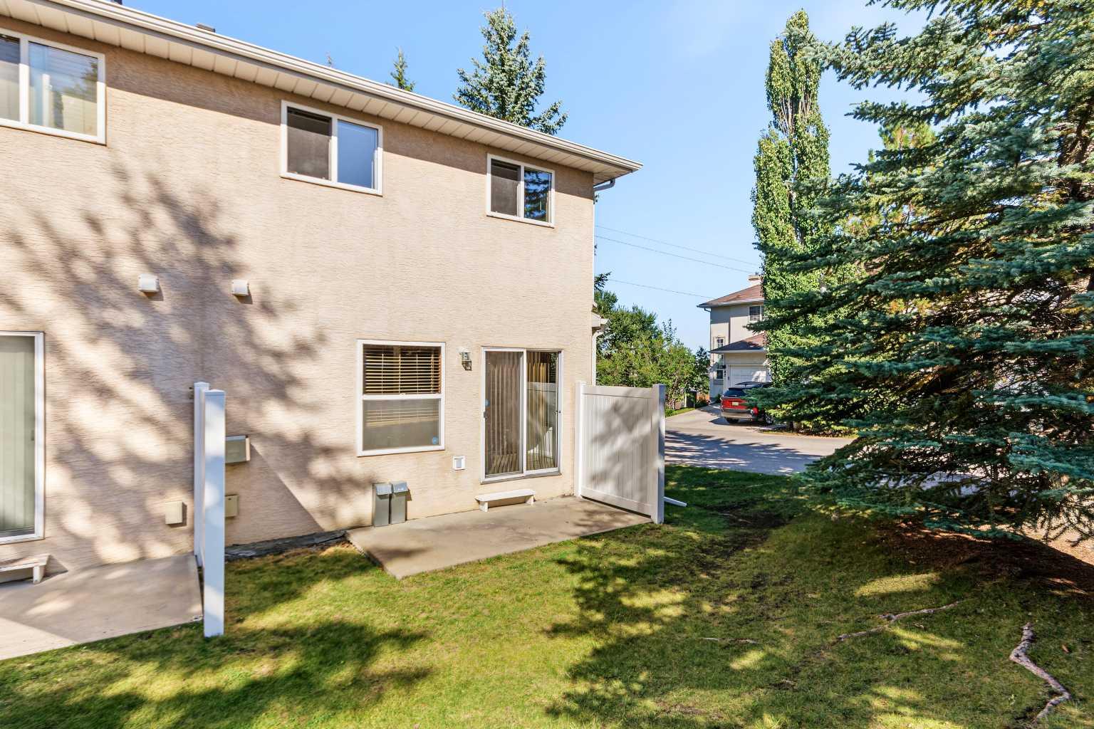 43 Shawinigan Lane SW