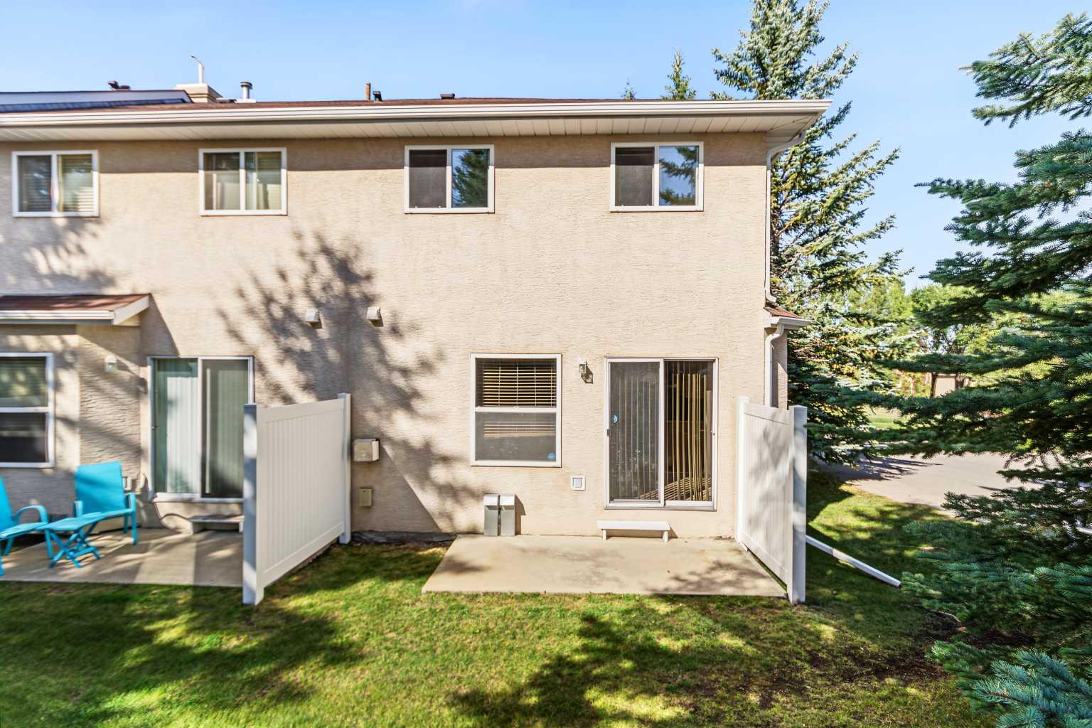 43 Shawinigan Lane SW