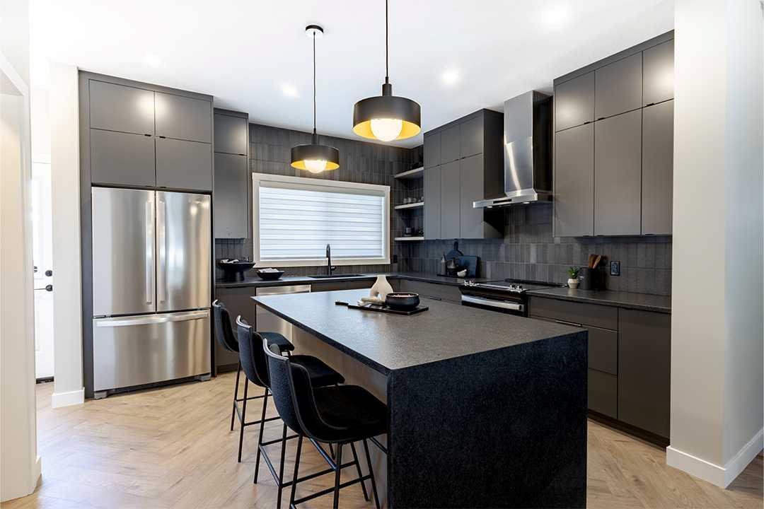 91 Legacy Point Heights SE