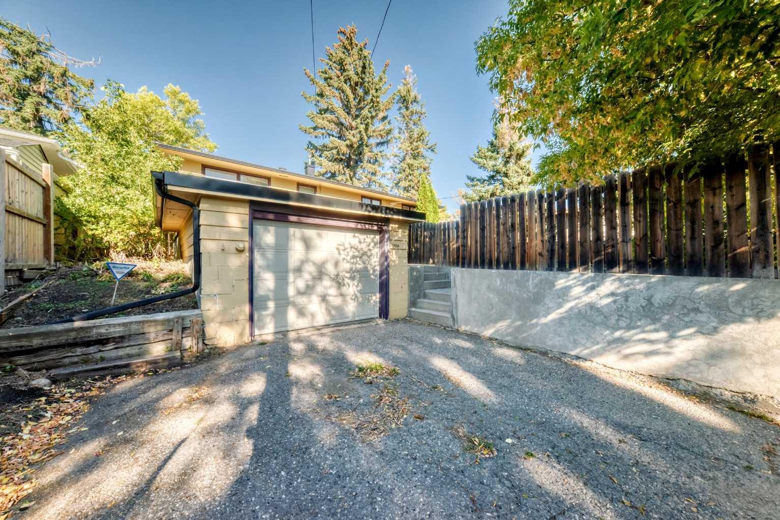 5924 Elbow Drive SW