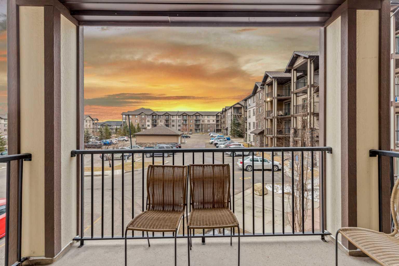 2209, 60 Panatella Street NW