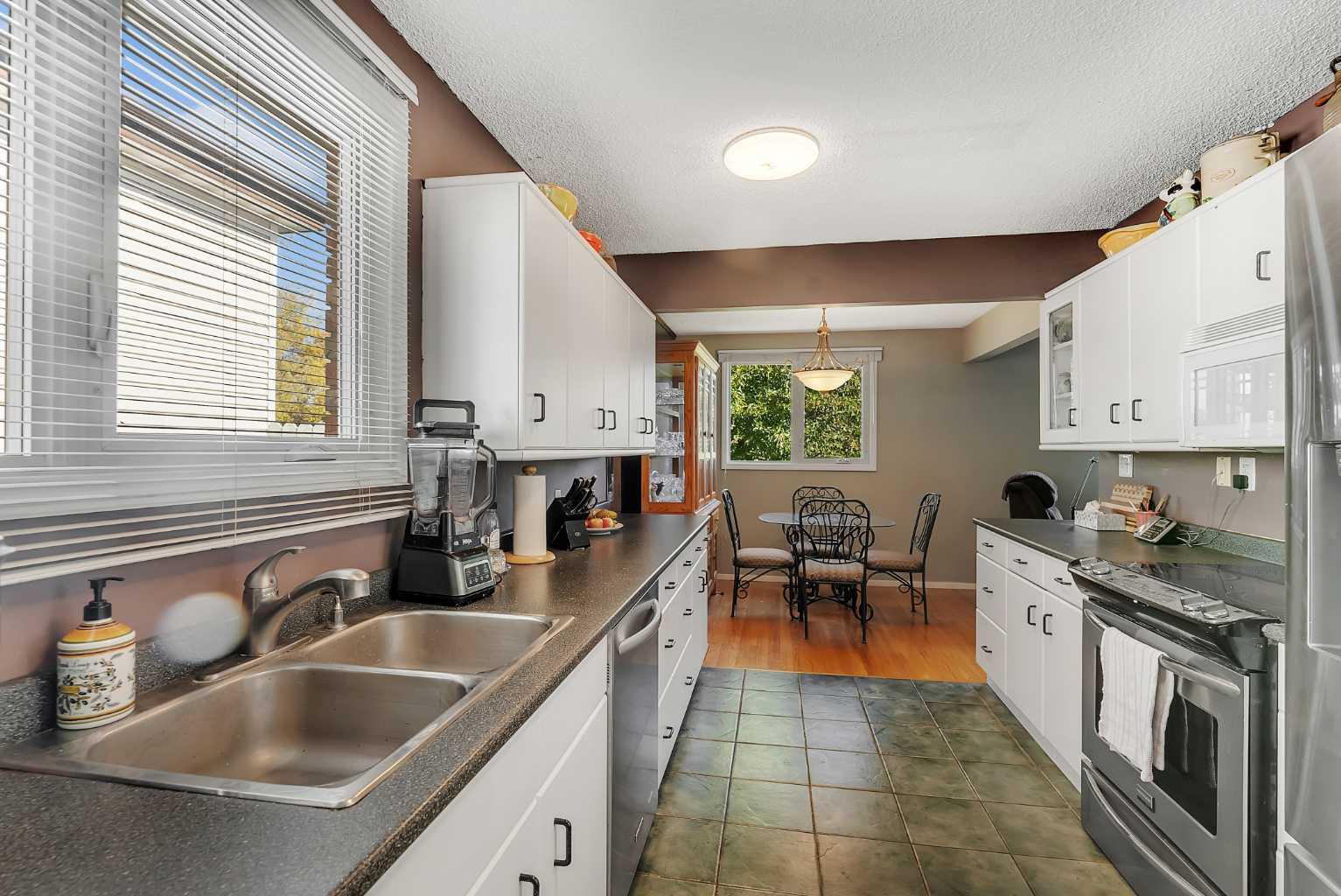 707 Fortalice Crescent SE