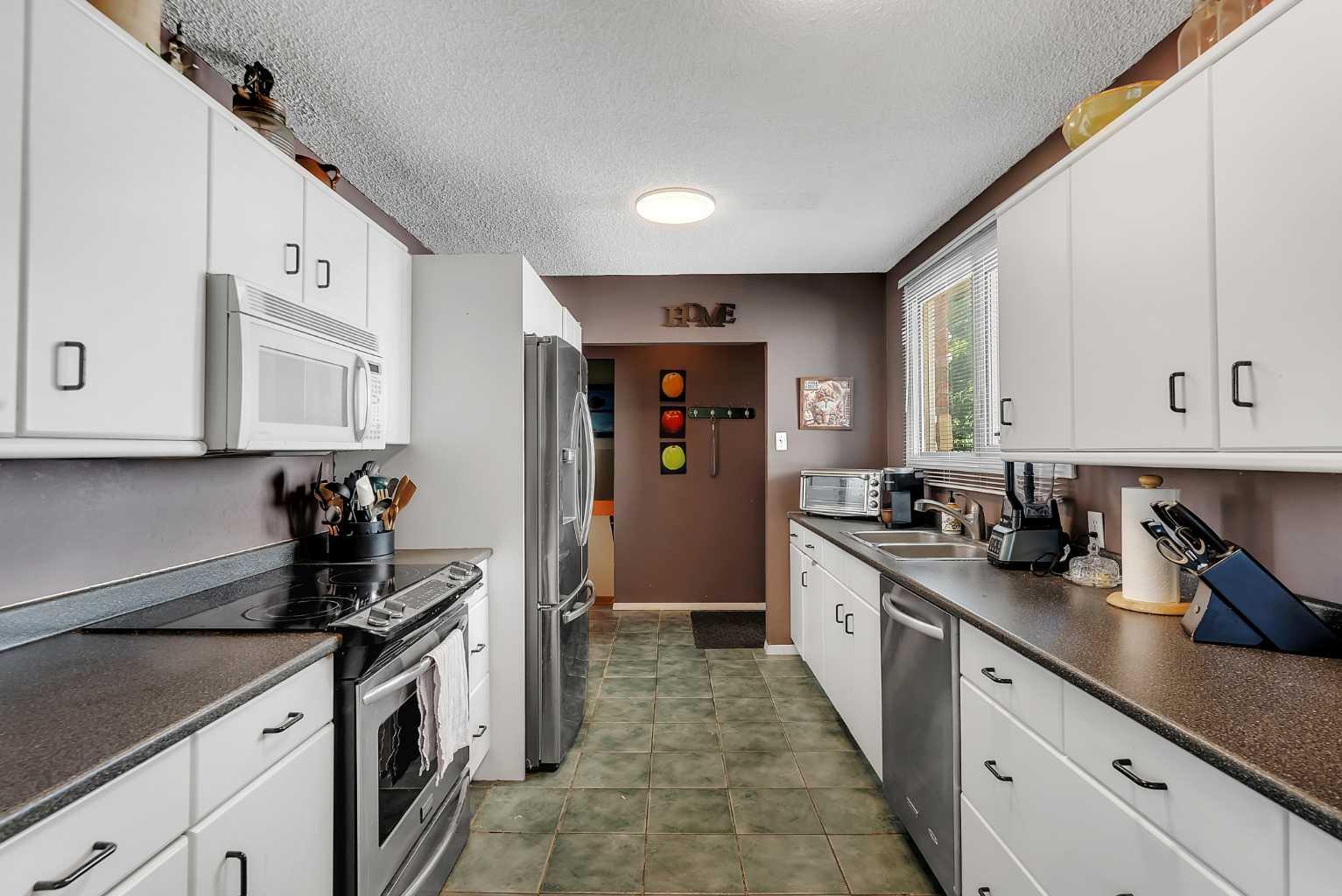 707 Fortalice Crescent SE