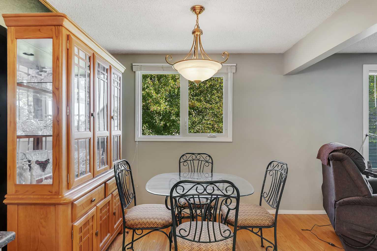 707 Fortalice Crescent SE