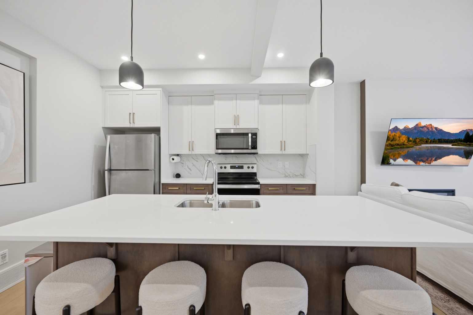 7 Lambeau Lane SE