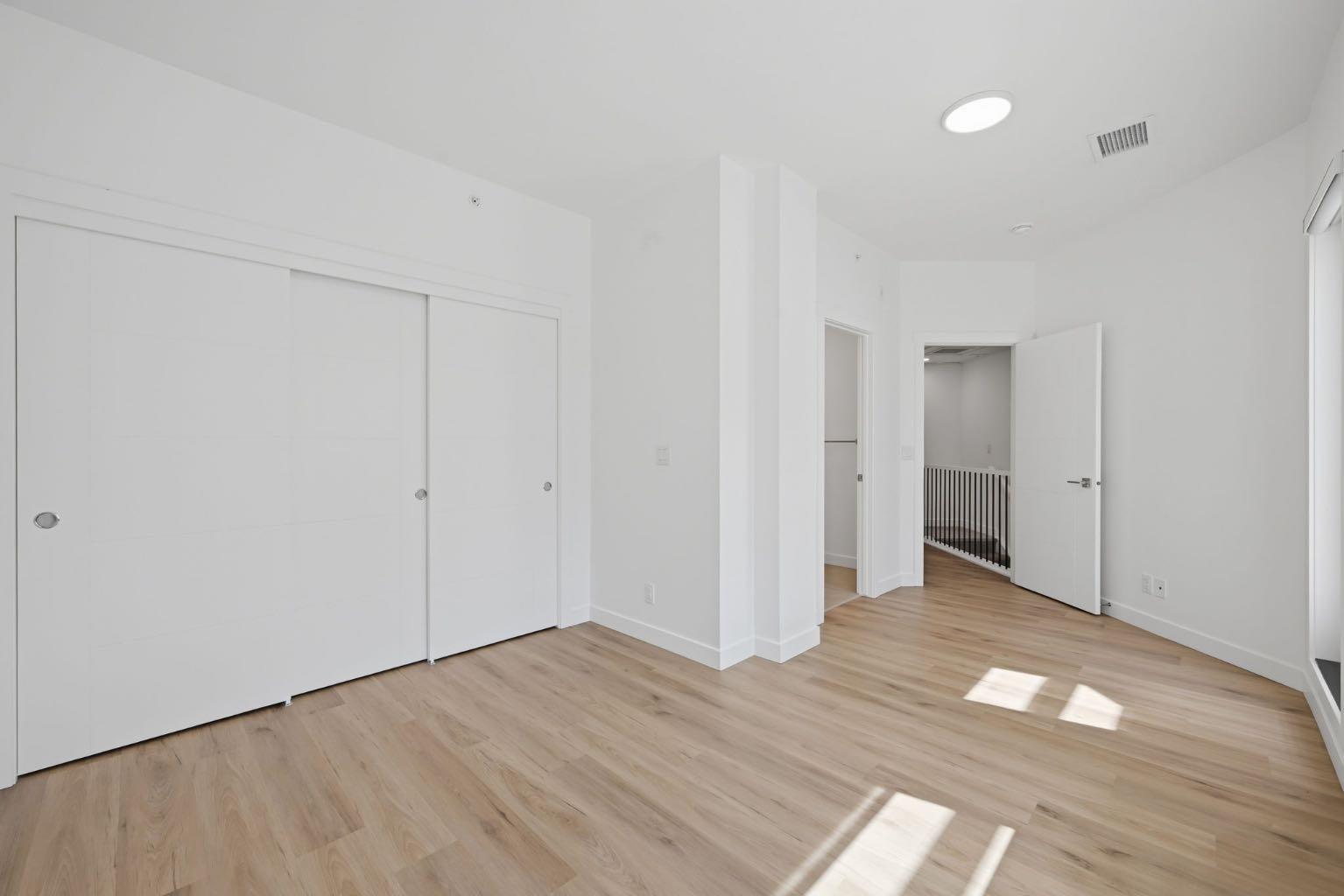 2218, 151 Skyview Bay NE