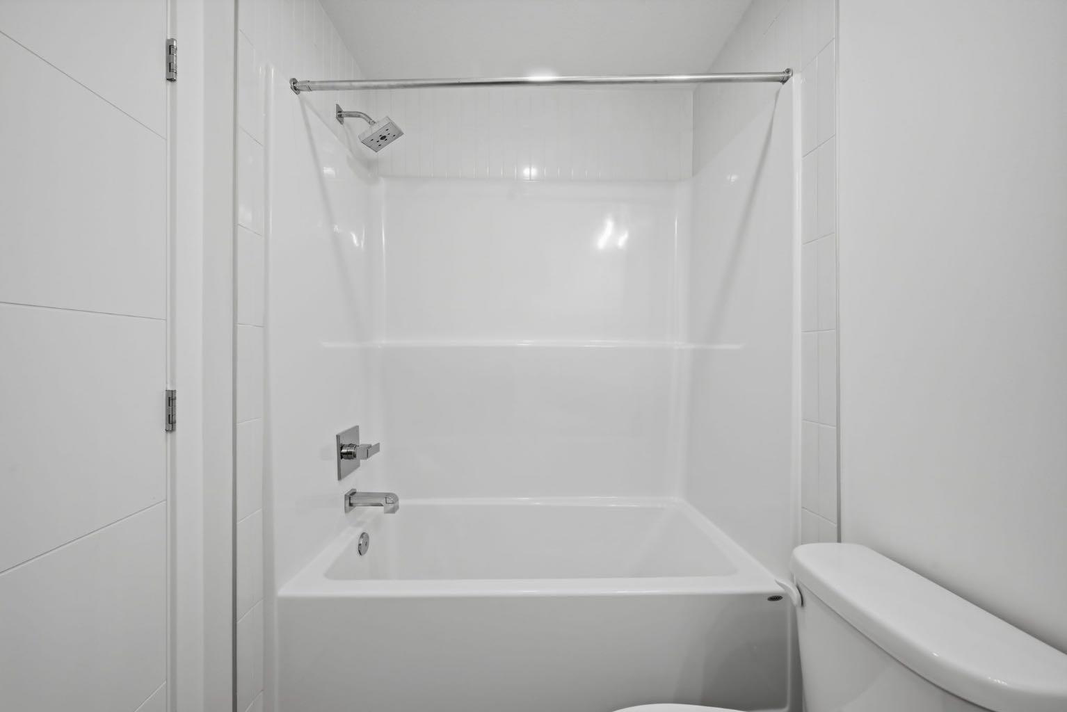 2218, 151 Skyview Bay NE