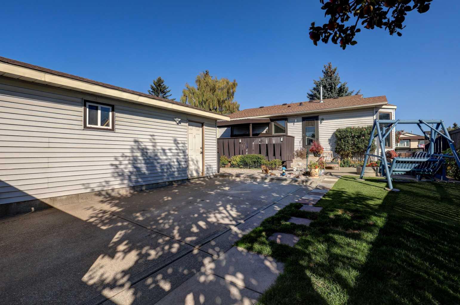 115 Aberfoyle Close NE