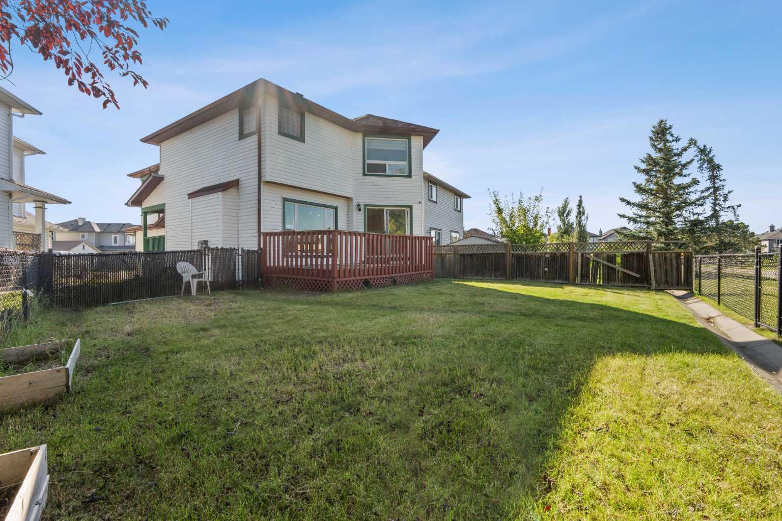 118 Martha's Haven Green NE
