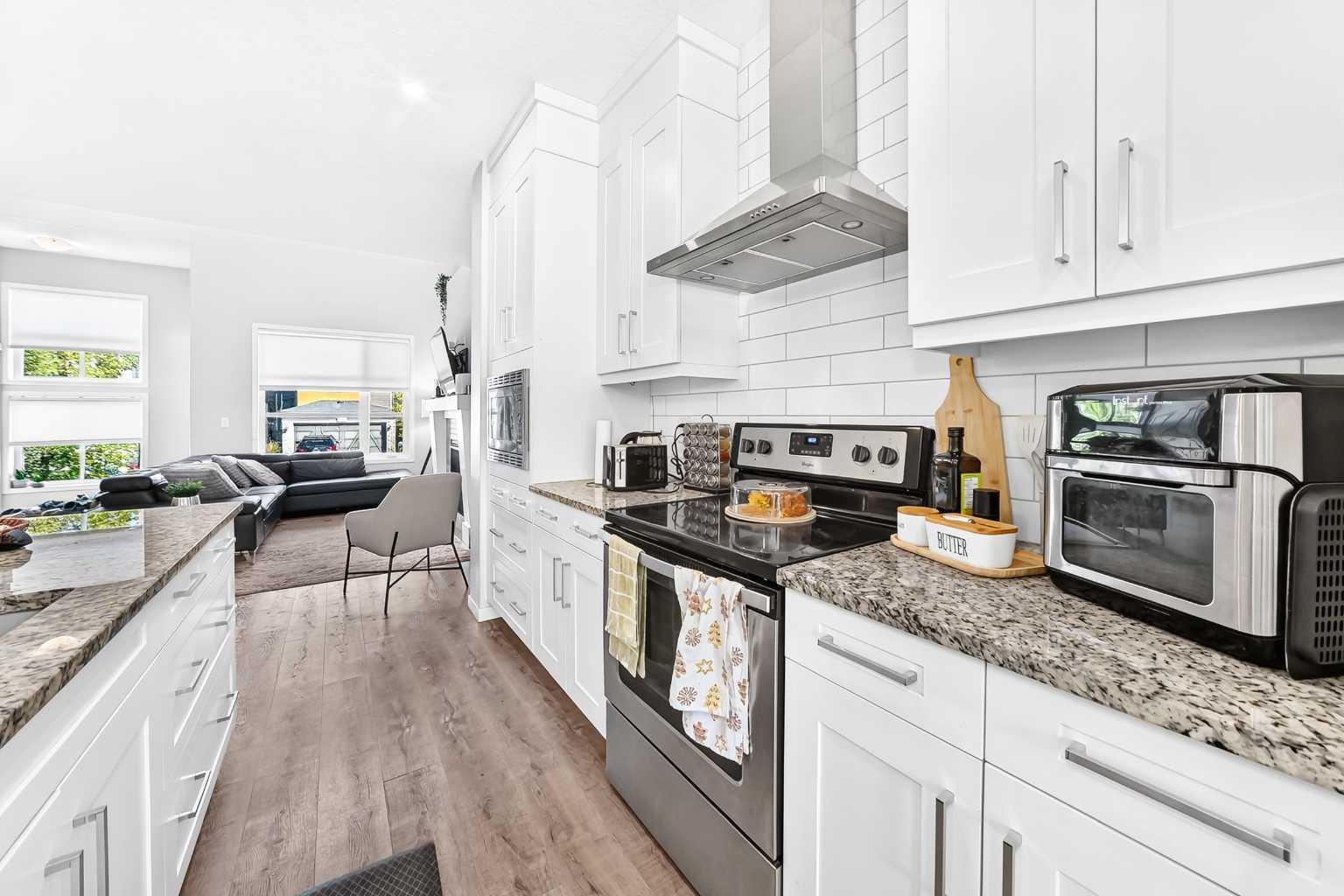 528 Belmont Heath SW
