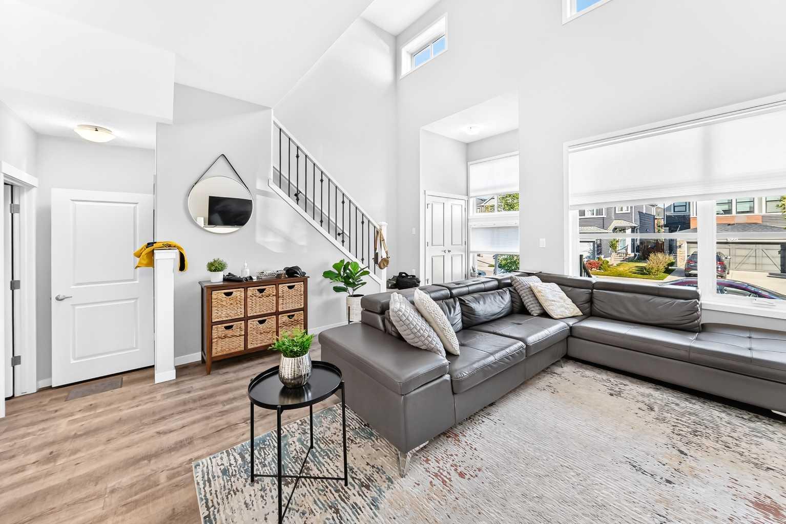 528 Belmont Heath SW