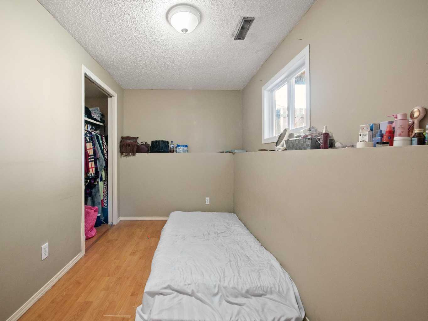 36 Castlebrook Rise NE