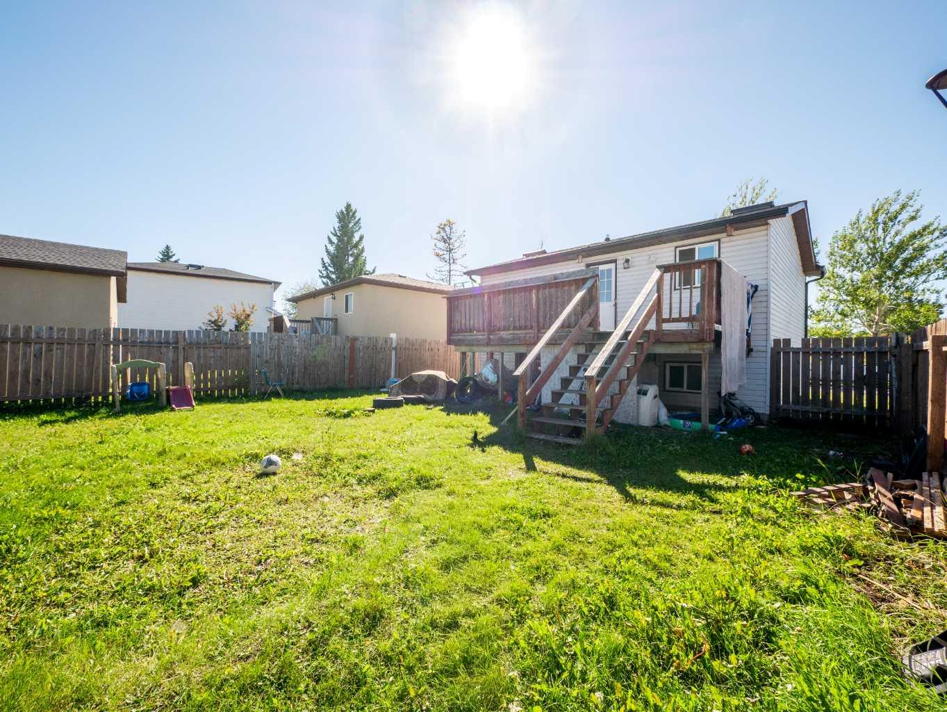 36 Castlebrook Rise NE
