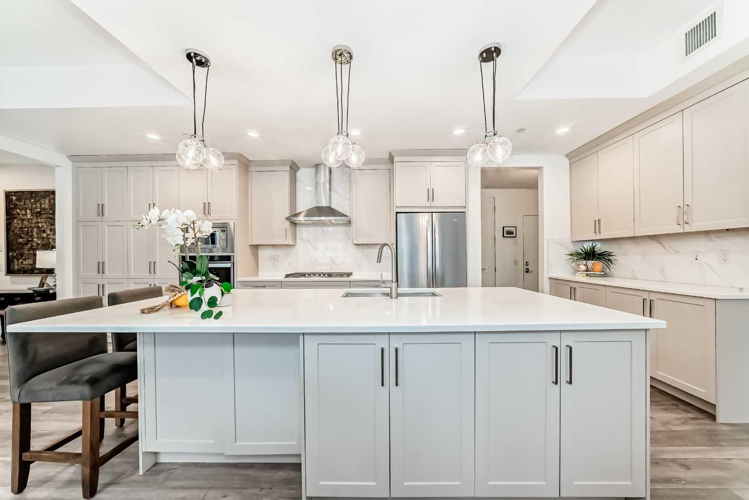 101, 10 Mahogany Circle SE