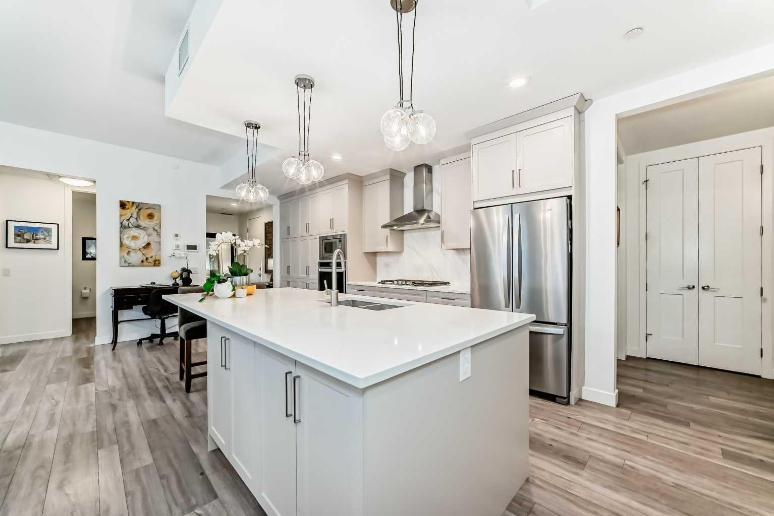 101, 10 Mahogany Circle SE