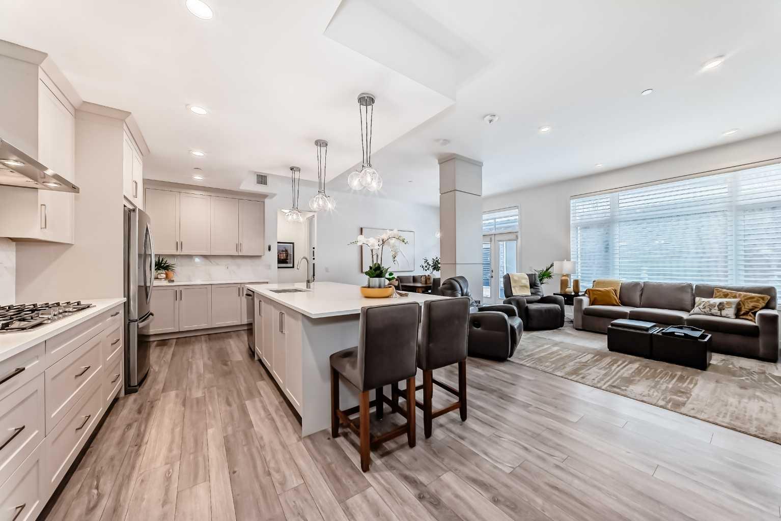 101, 10 Mahogany Circle SE