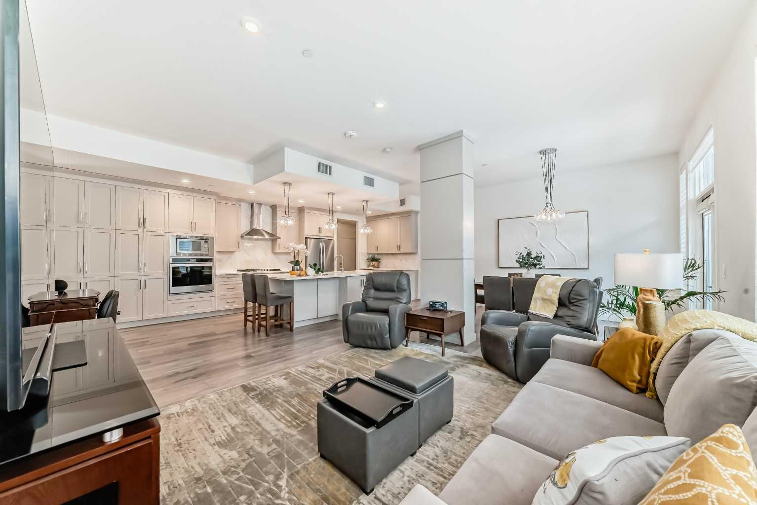 101, 10 Mahogany Circle SE