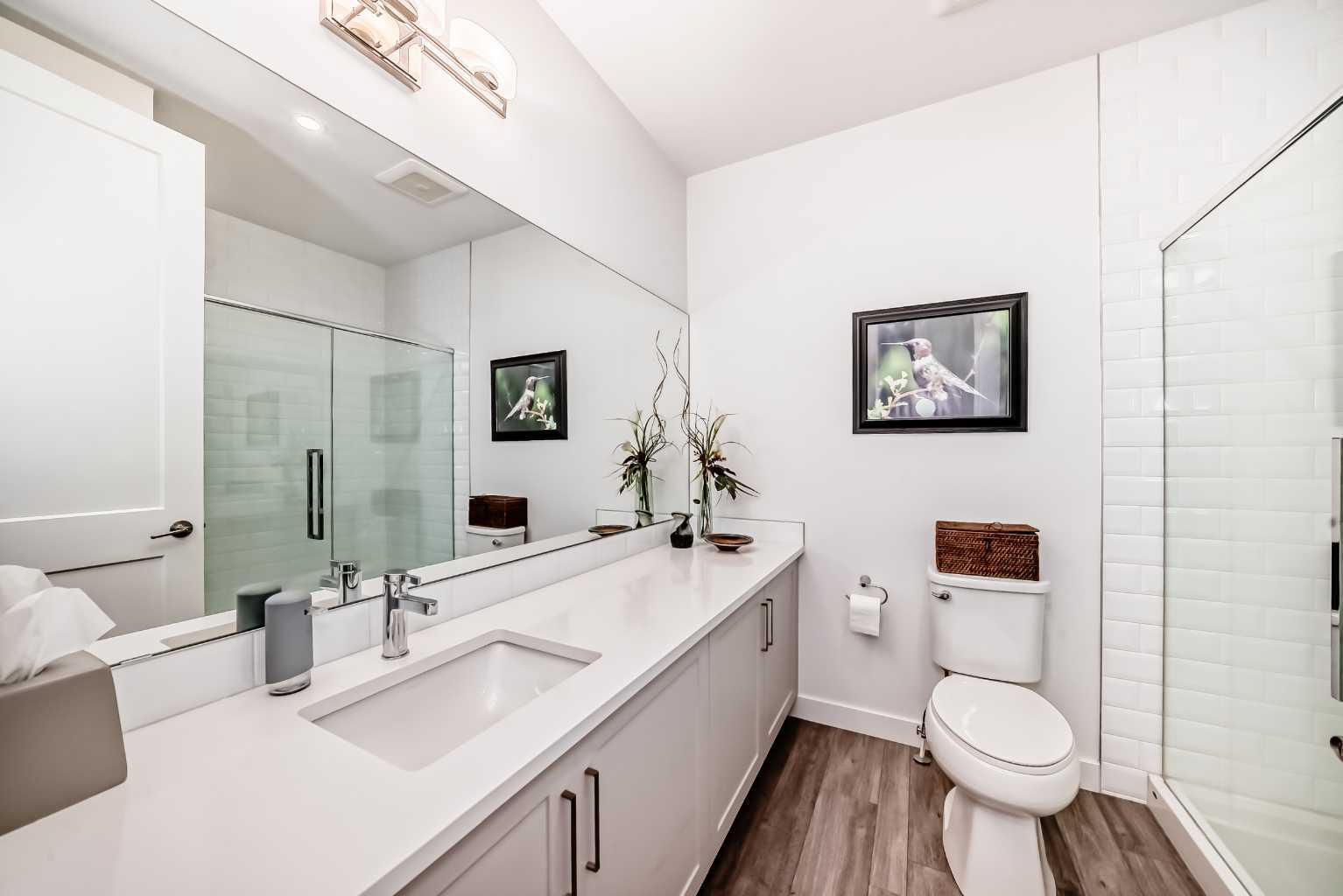 101, 10 Mahogany Circle SE