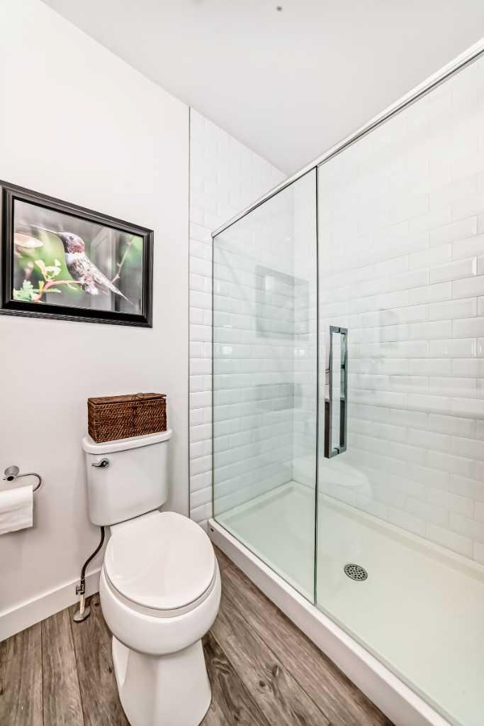 101, 10 Mahogany Circle SE