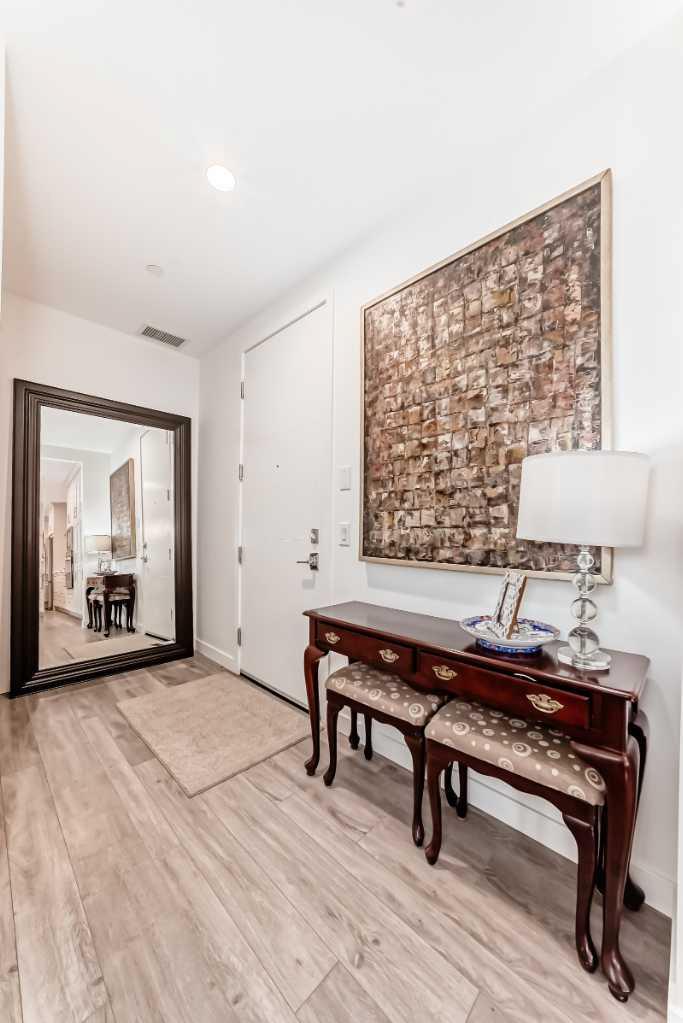 101, 10 Mahogany Circle SE