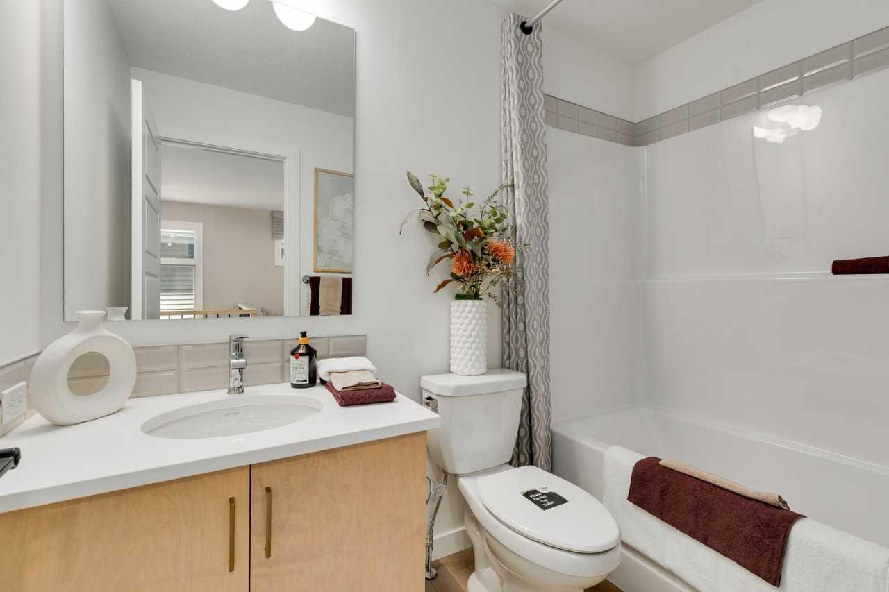252 Layton Link SE
