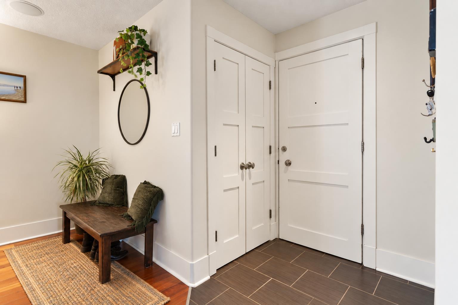 301, 312 Cedar Crescent SW