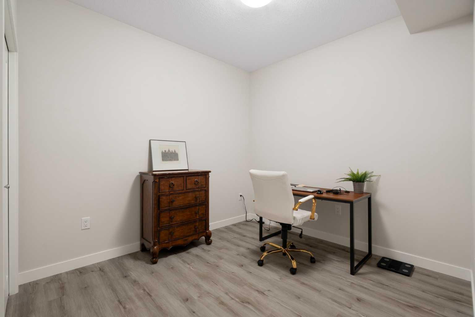 209, 25 Walgrove Walk SE