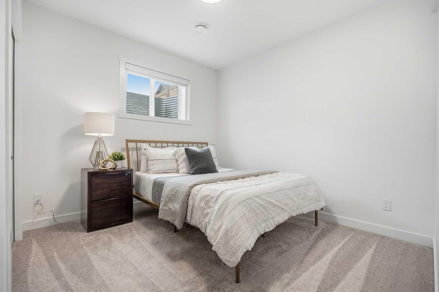 13 Bayview Mews SW