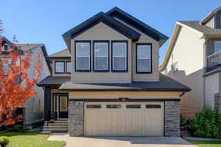 45 Royal Oak Manor NW