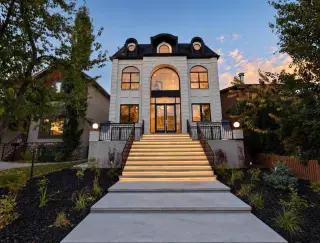 1910 Broadview Road NW