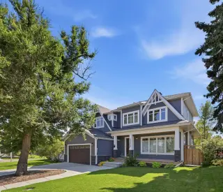 2223 Glenwood Drive SW