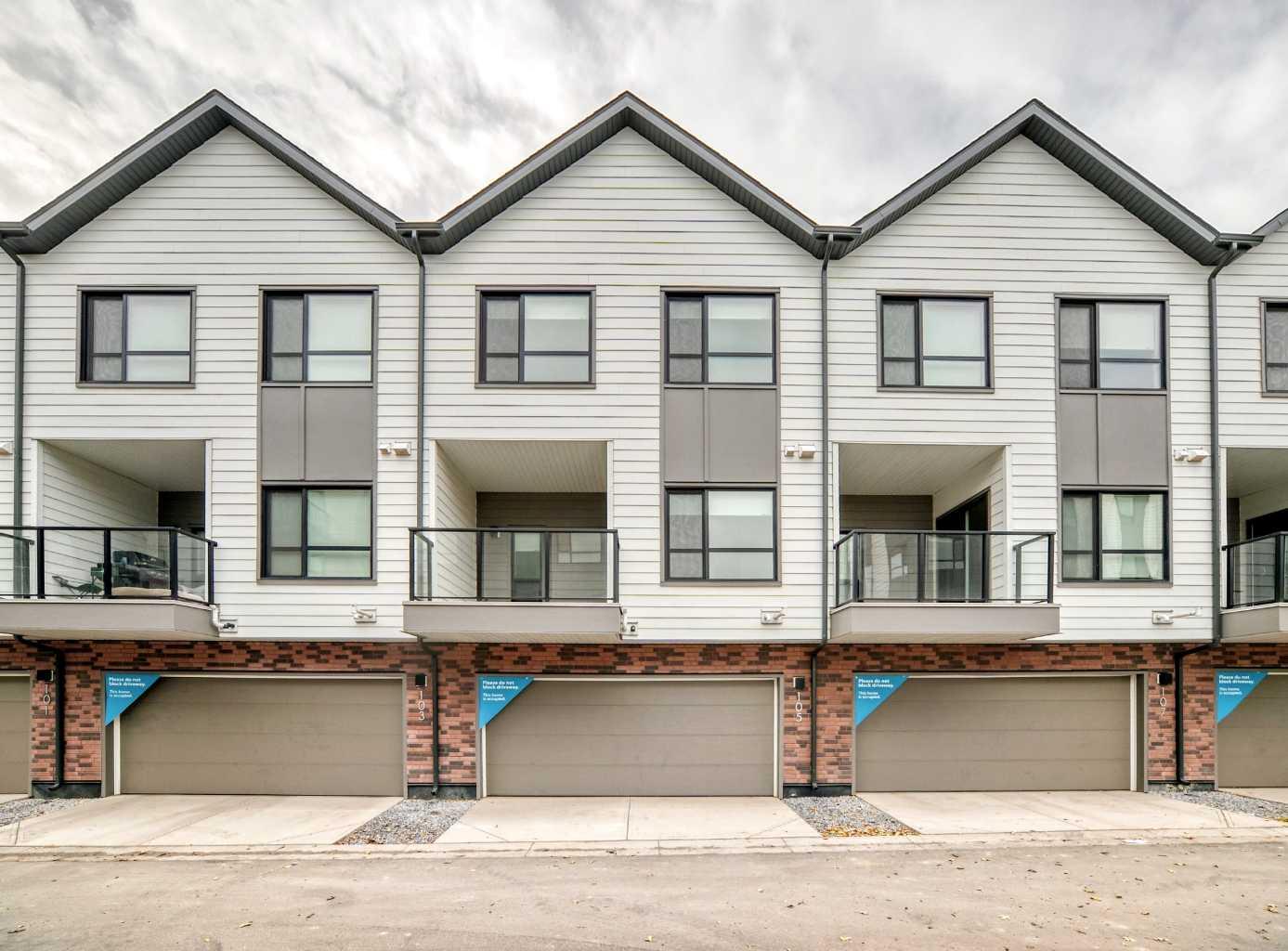 105, 20295 Seton Way SE