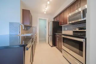 1405, 81 Legacy Boulevard SE